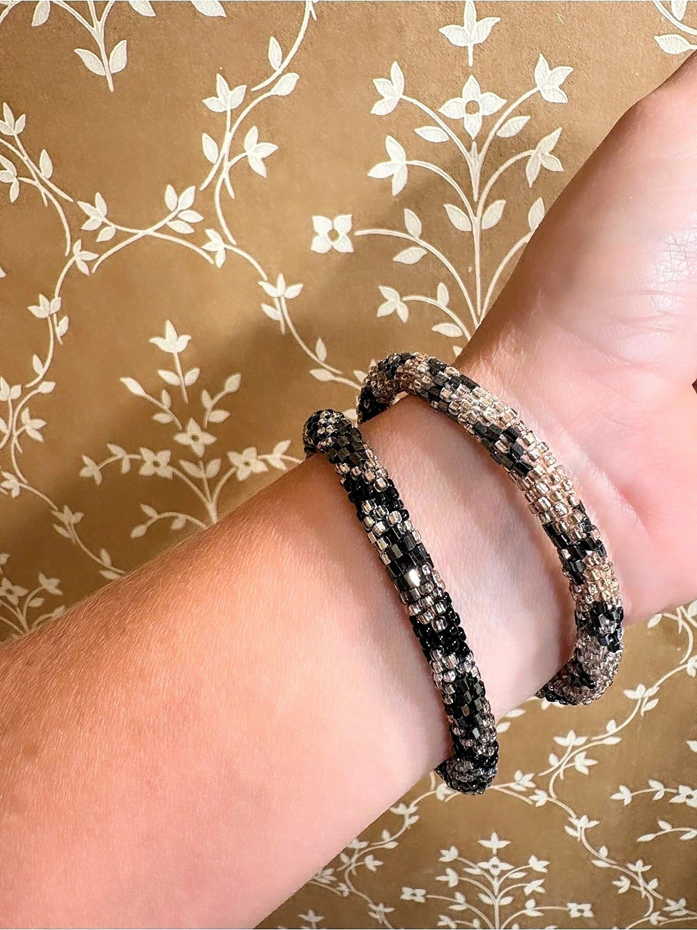 Saska Co. Neutral Beaded Stretch Bracelets in Black & Silver
